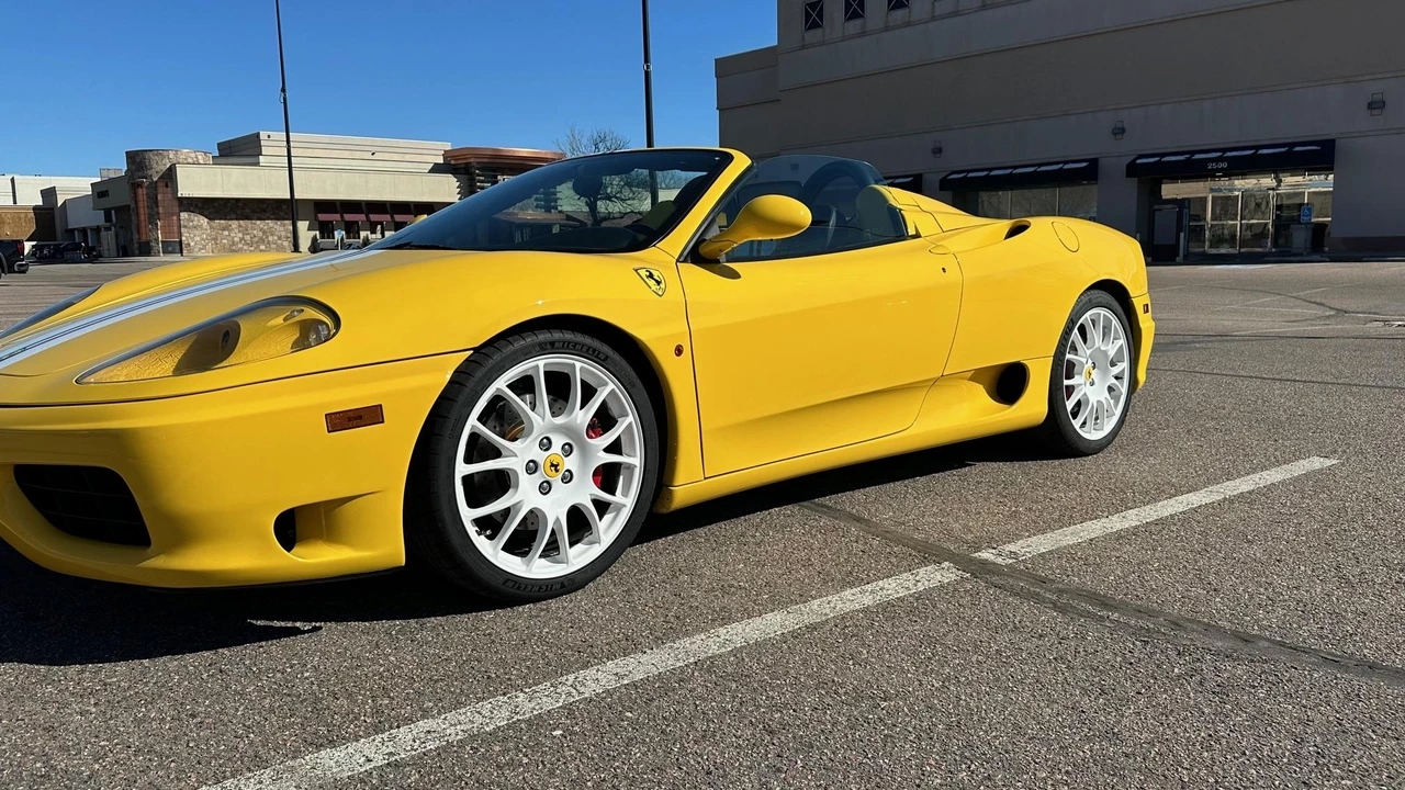 2001 Ferrari 360 Spider - Image 21 of 31