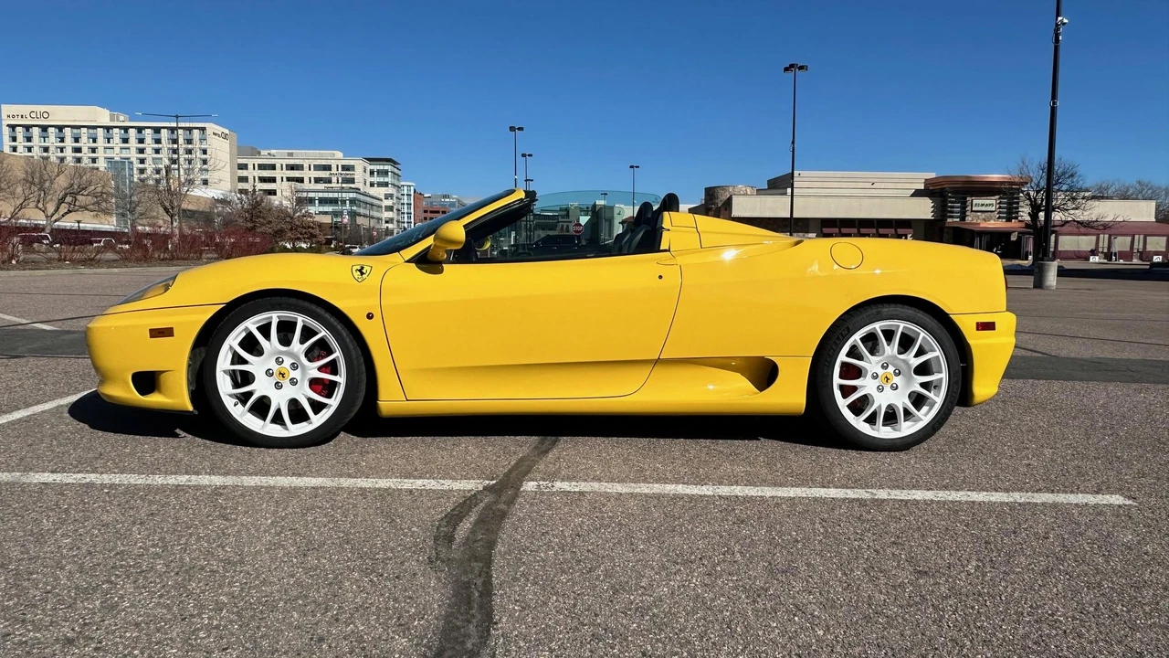 2001 Ferrari 360 Spider - Image 22 of 31