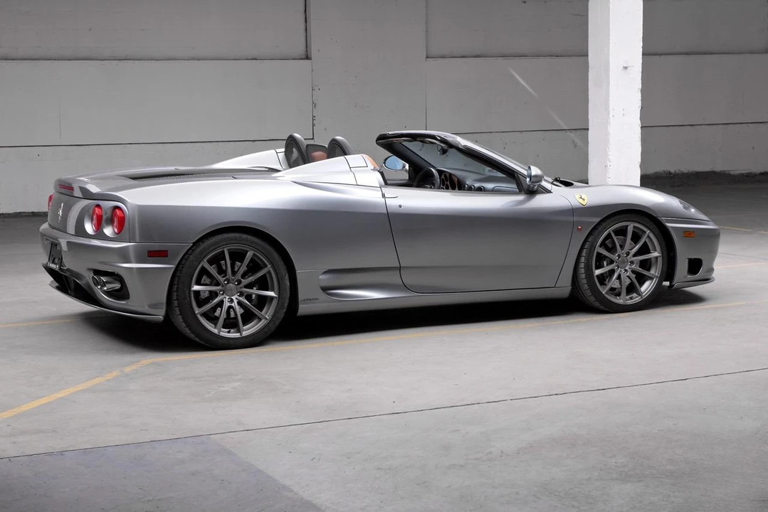2001 Ferrari 360 Spider - Image 9 of 31