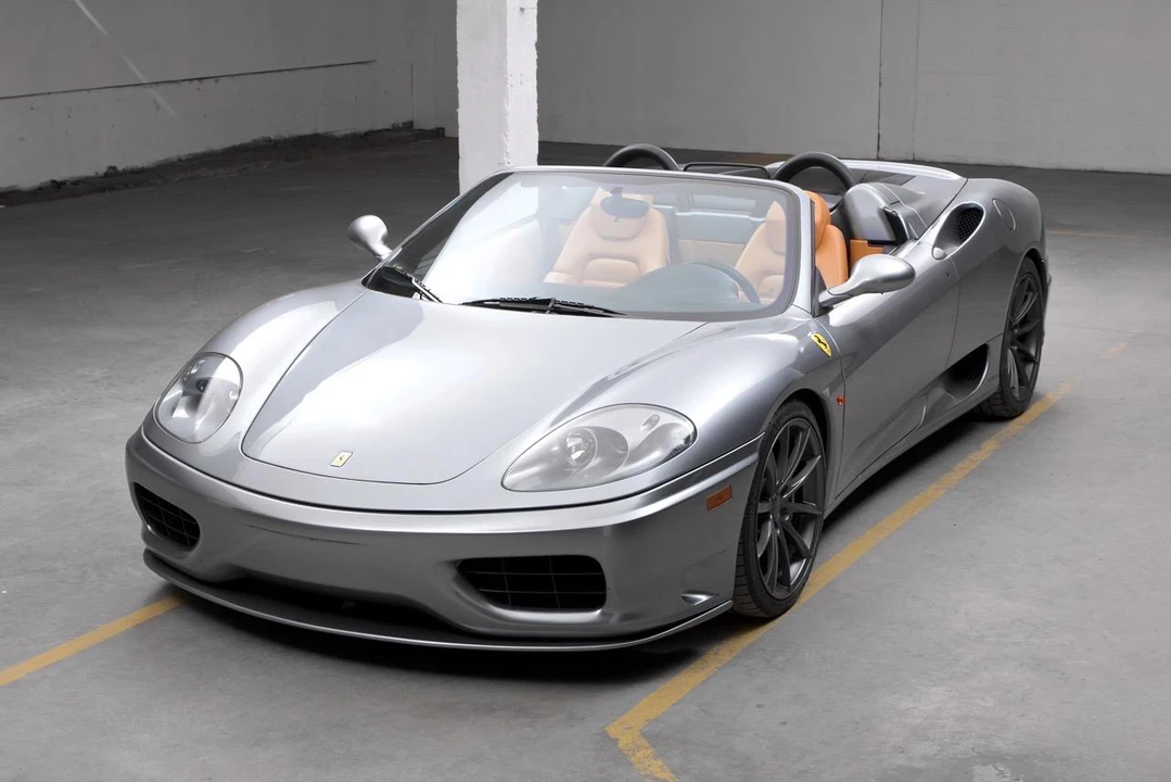 2001 Ferrari 360 Spider - Image 2 of 31