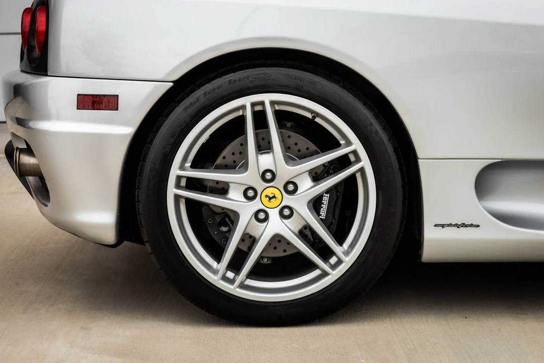 2001 Ferrari 360 Spider - Image 18 of 31