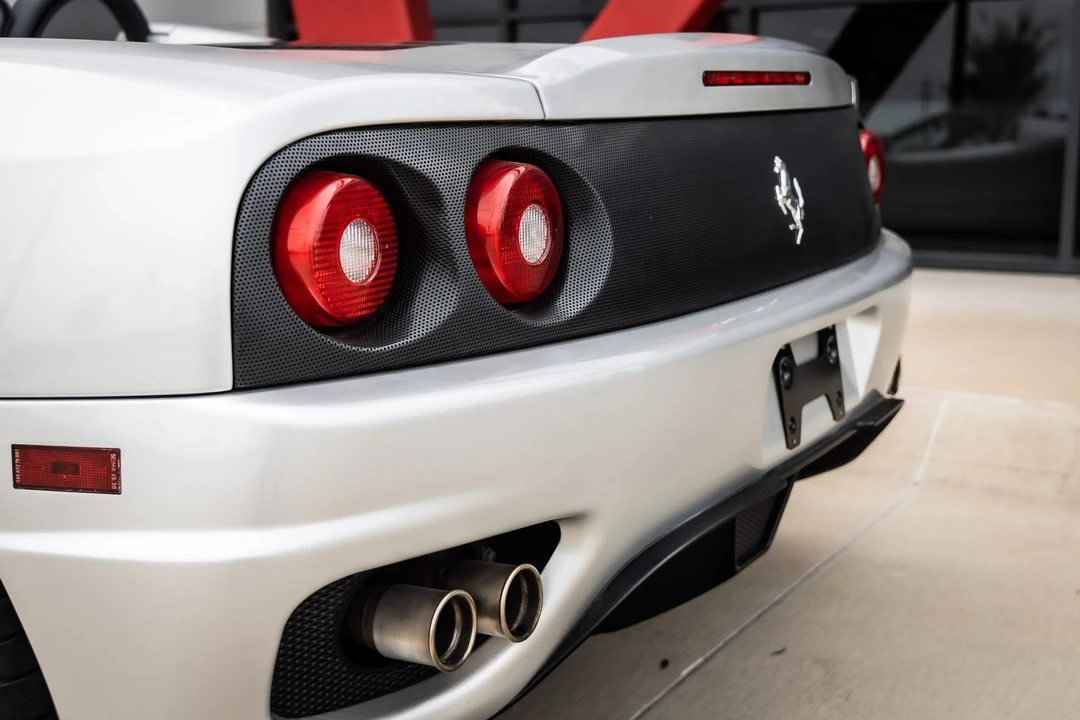 2001 Ferrari 360 Spider - Image 14 of 31