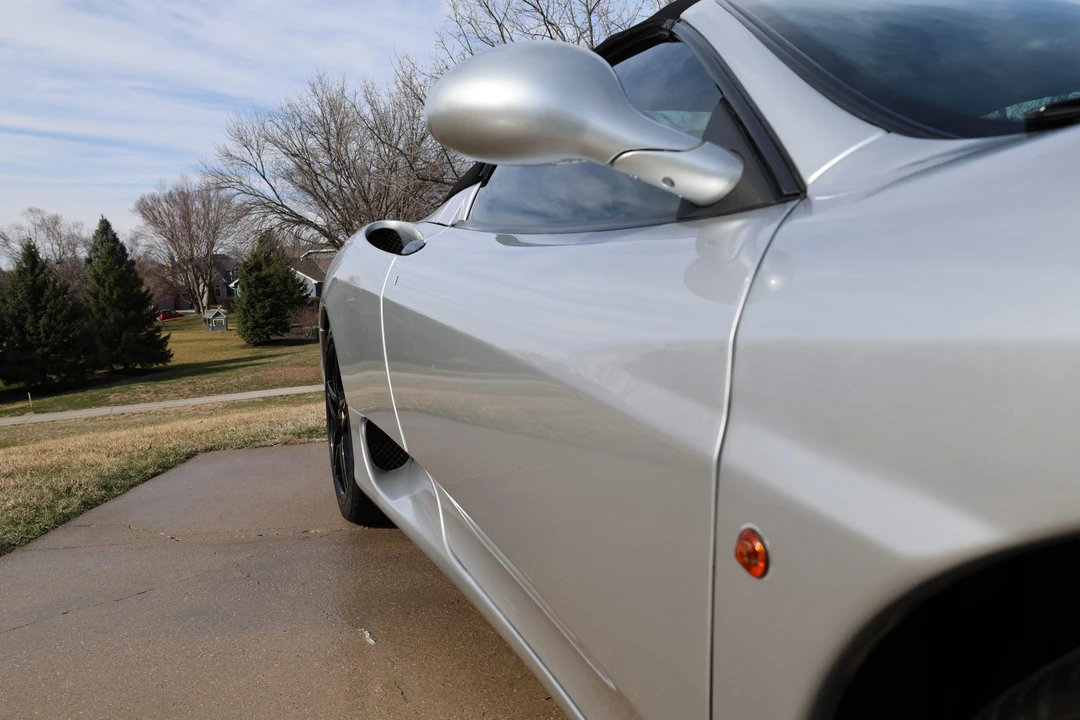 2001 Ferrari 360 Spider - Image 25 of 31