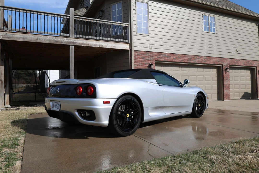 2001 Ferrari 360 Spider - Image 9 of 31