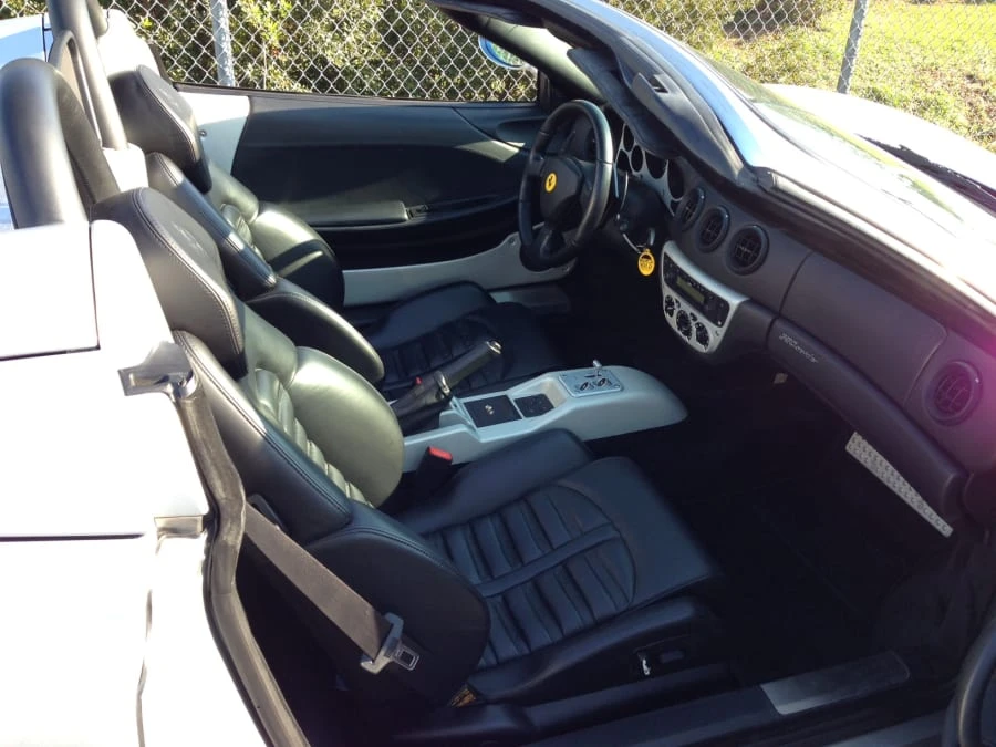2001 Ferrari 360 Spider - Image 3 of 9