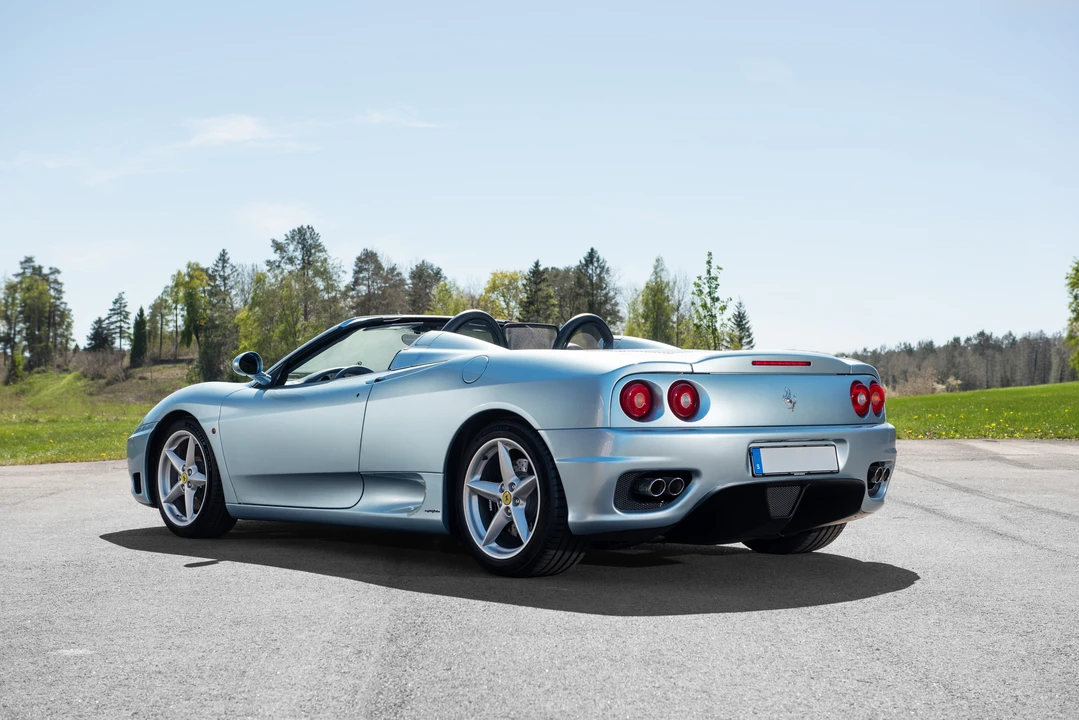 2001 Ferrari 360 Spider - Image 5 of 31