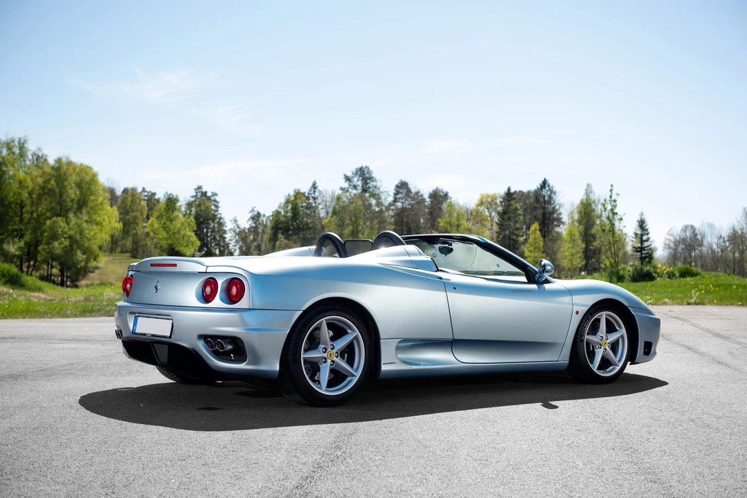 2001 Ferrari 360 Spider - Image 13 of 31