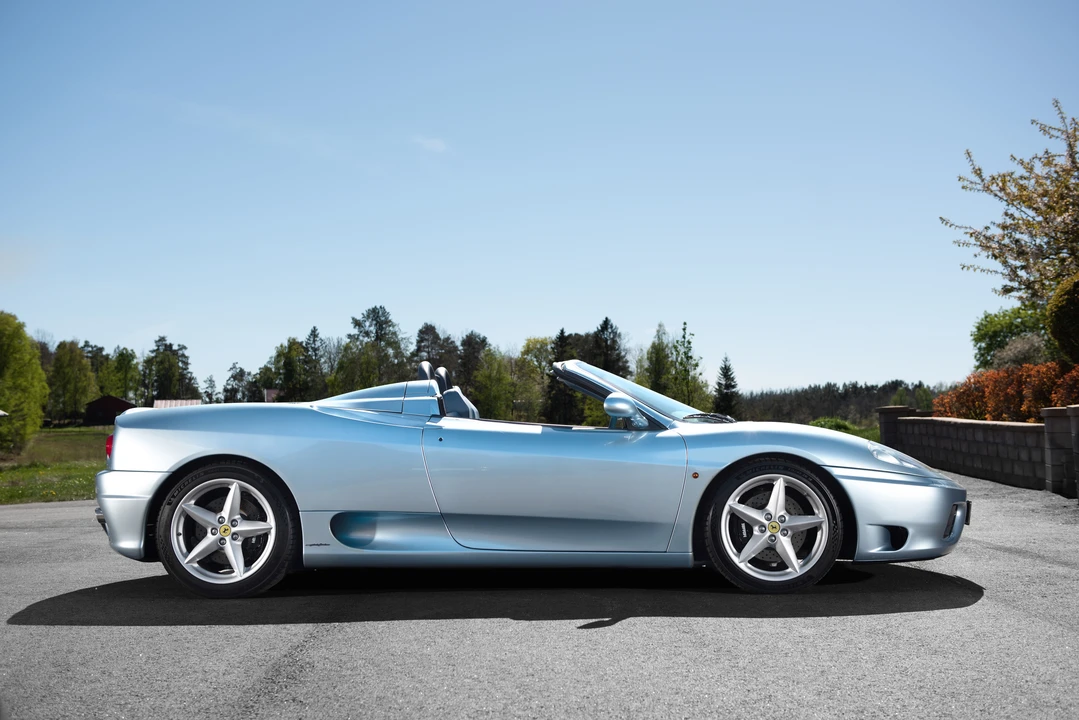 2001 Ferrari 360 Spider - Image 8 of 31