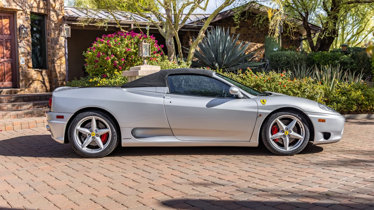 2001 Ferrari 360 Spider - Image 12 of 31