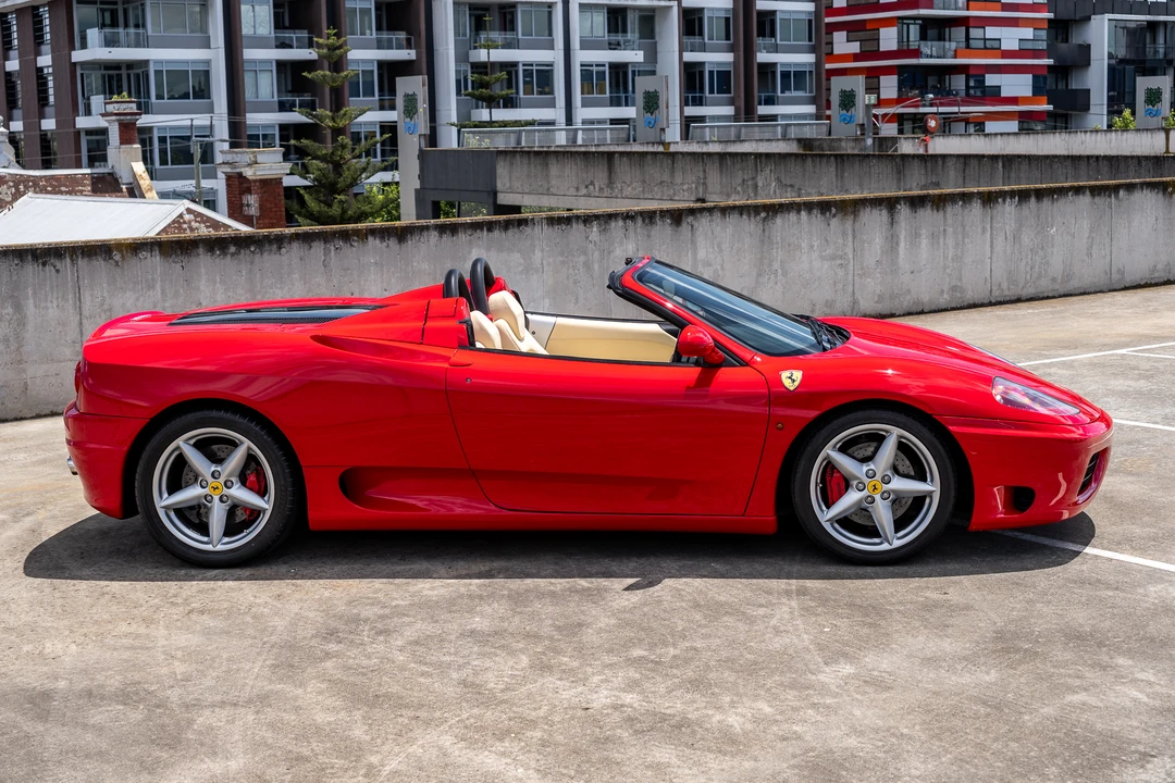 2001 Ferrari 360 Spider - Image 9 of 31