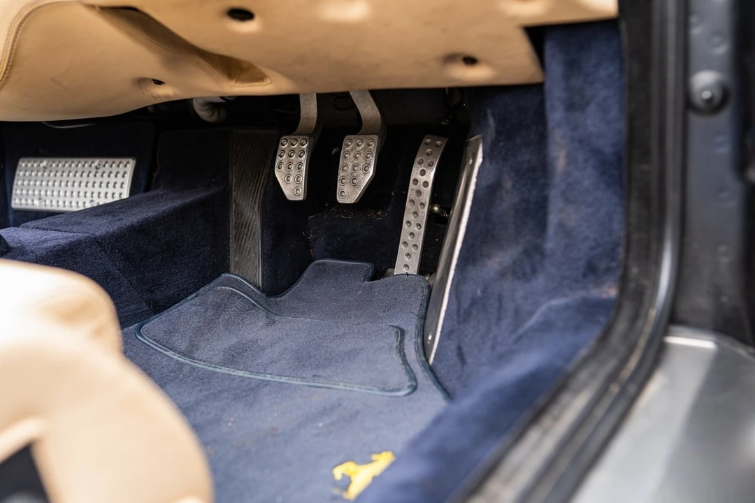 2001 Ferrari 360 Spider - Image 29 of 30