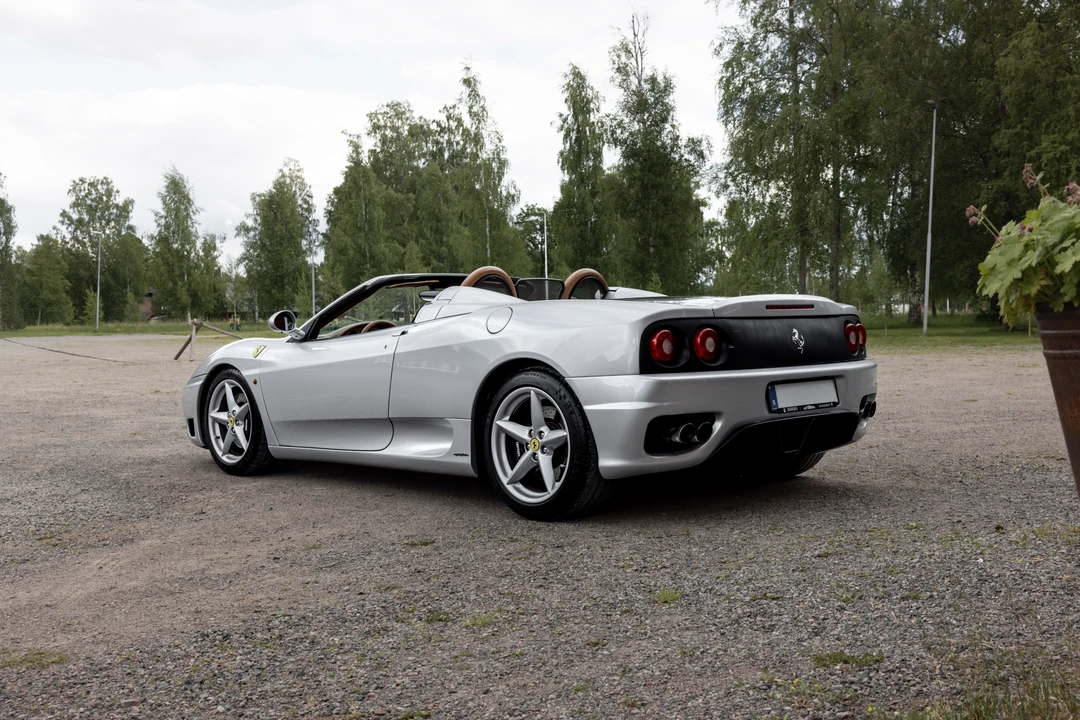 2001 Ferrari 360 Spider - Image 5 of 31