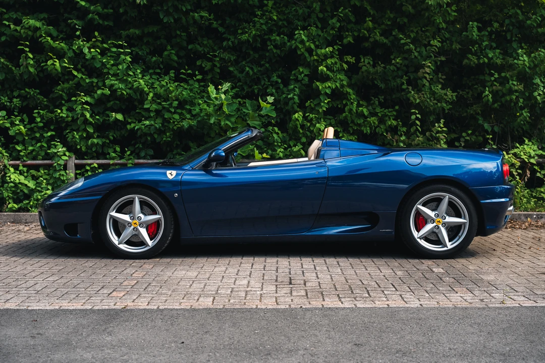 2001 Ferrari 360 Spider - Image 12 of 31