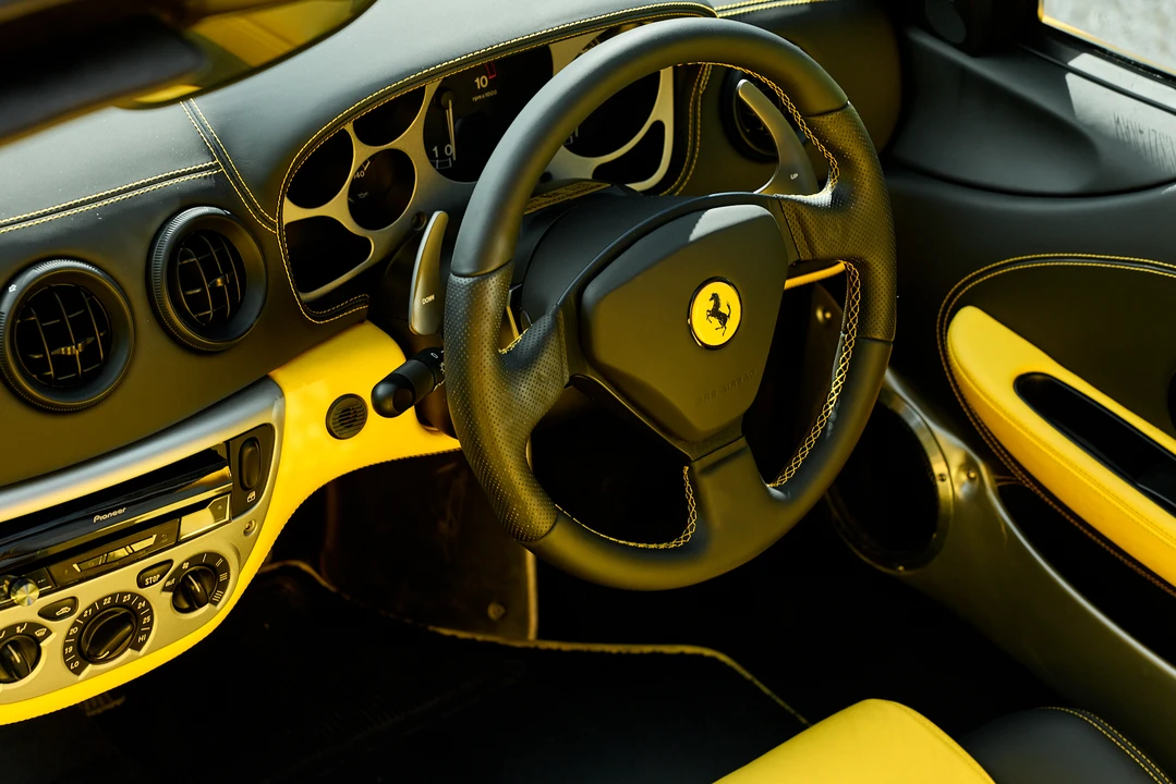 2001 Ferrari 360 Spider - Image 4 of 6