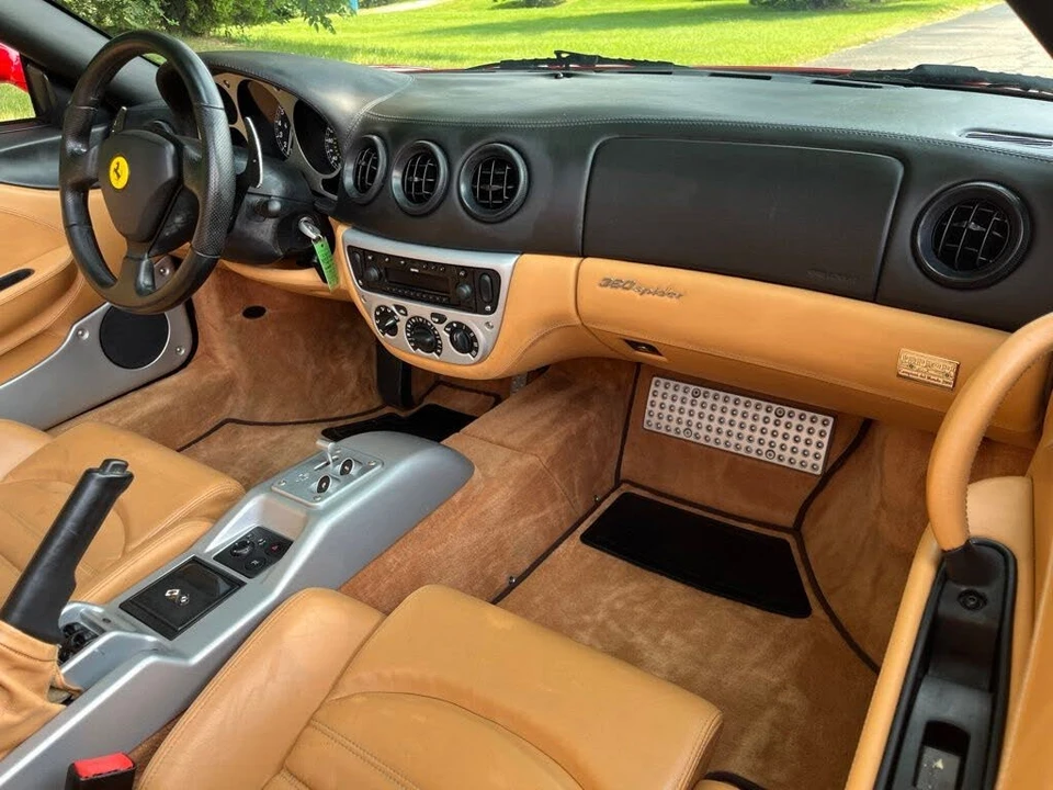 2001 Ferrari 360 Spider - Image 27 of 31