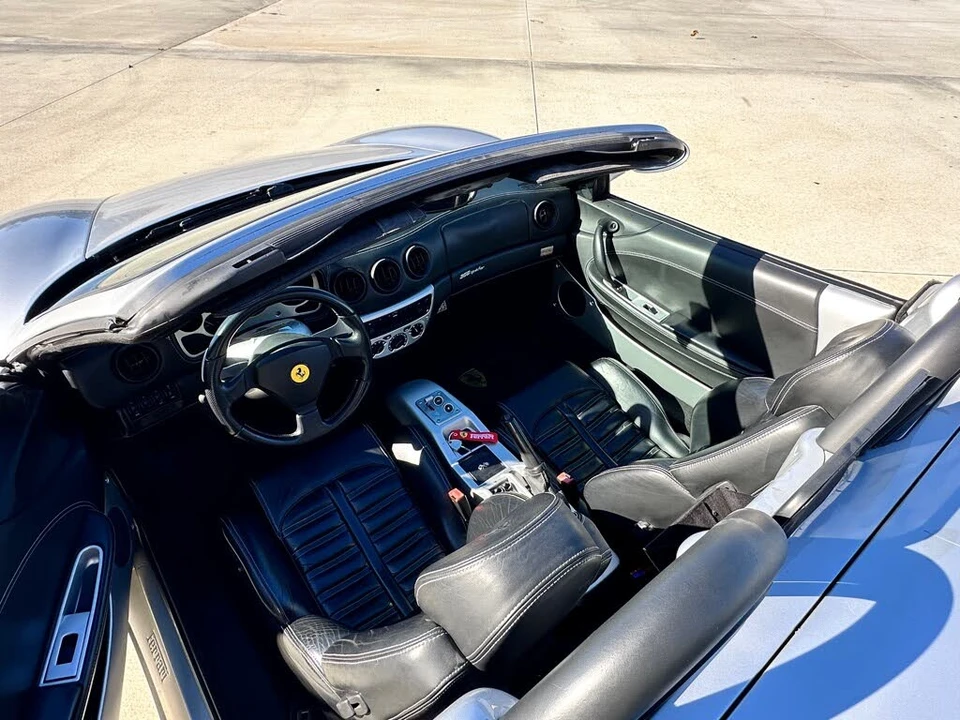 2001 Ferrari 360 Spider - Image 27 of 31