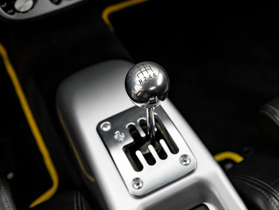 2001 Ferrari 360 Spider - Image 25 of 31