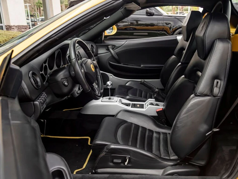 2001 Ferrari 360 Spider - Image 17 of 31