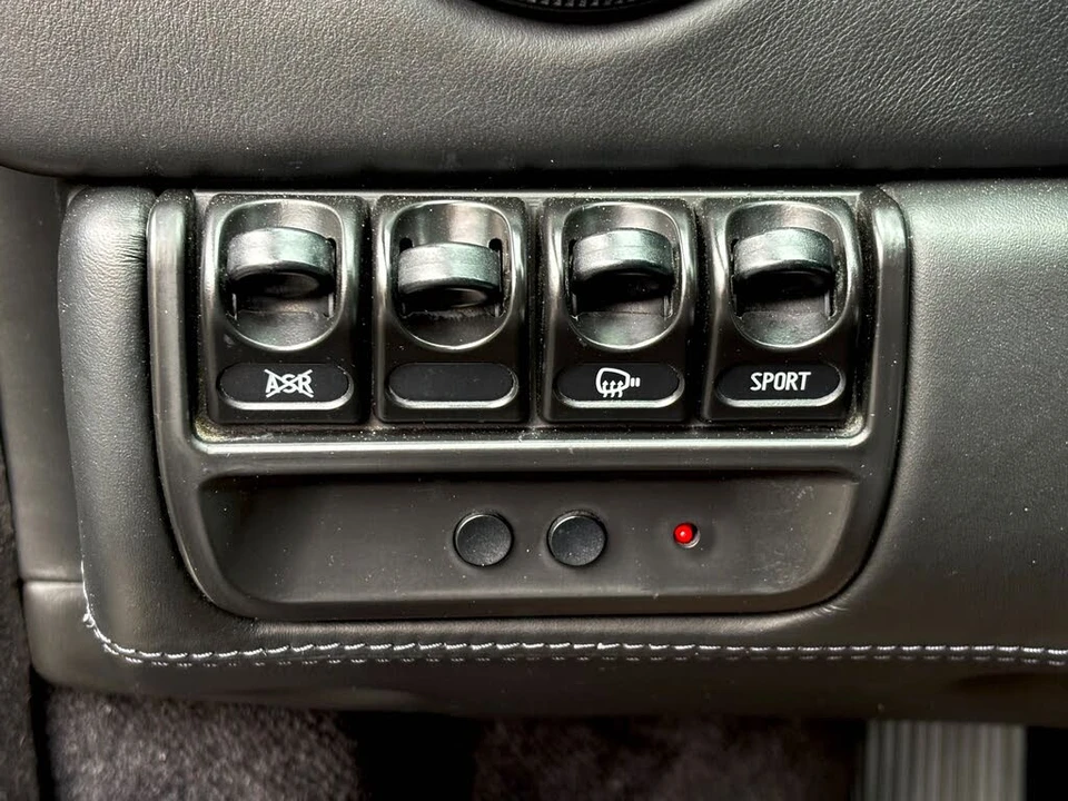 2001 Ferrari 360 Spider - Image 10 of 31