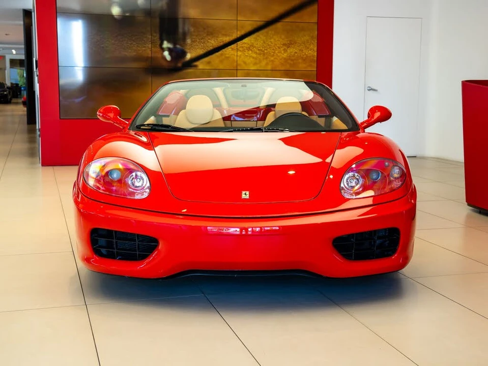 2001 Ferrari 360 Spider - Image 2 of 31