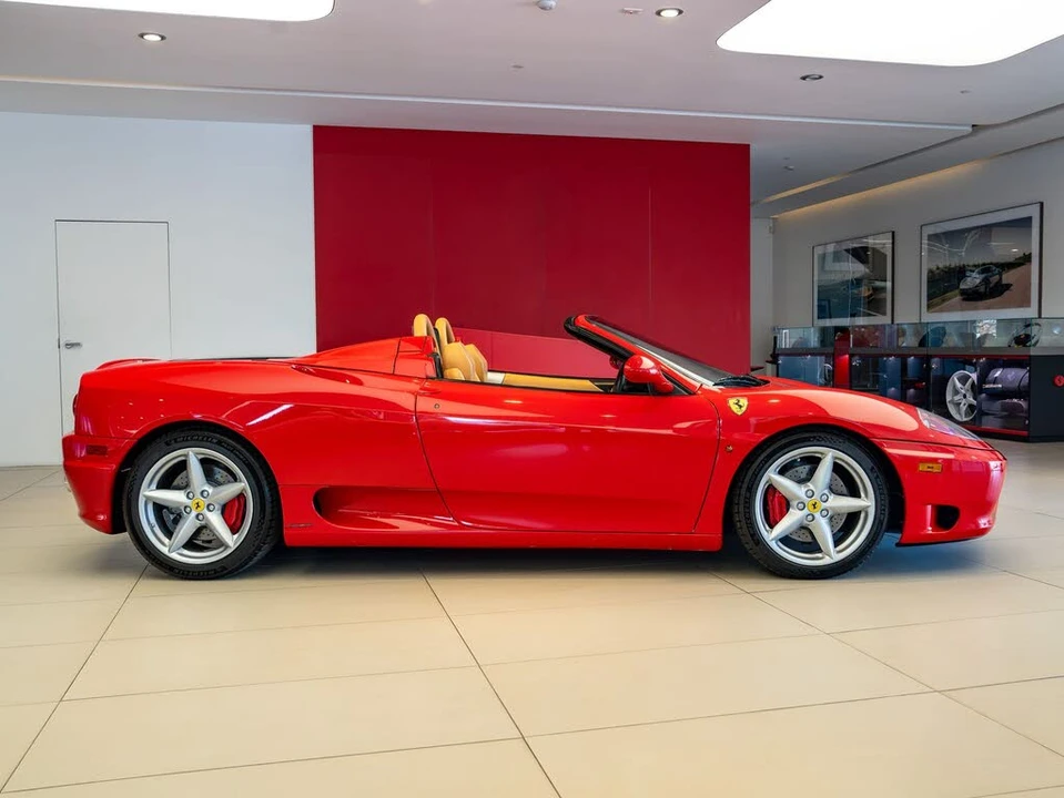 2001 Ferrari 360 Spider - Image 7 of 31