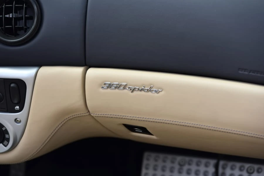 2001 Ferrari 360 Spider - Image 25 of 31