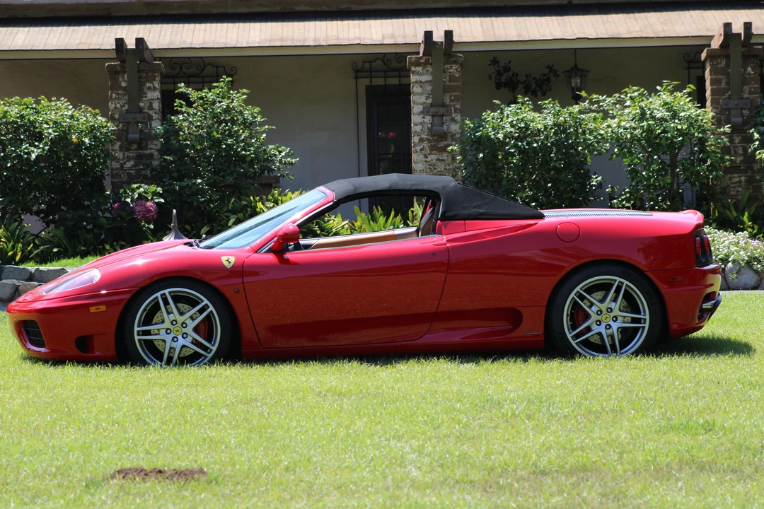 2001 Ferrari 360 Spider - Image 13 of 31