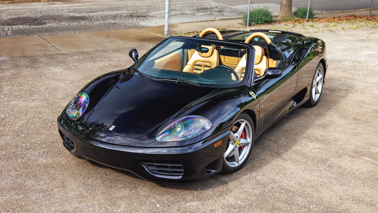 2001 Ferrari 360 Spider - Image 13 of 31