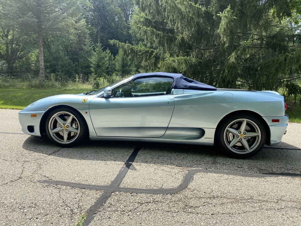 2001 Ferrari 360 Spider - Image 28 of 31
