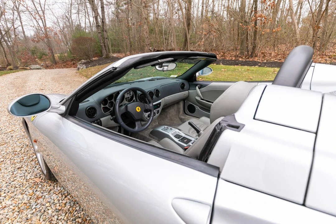2001 Ferrari 360 Spider - Image 27 of 31