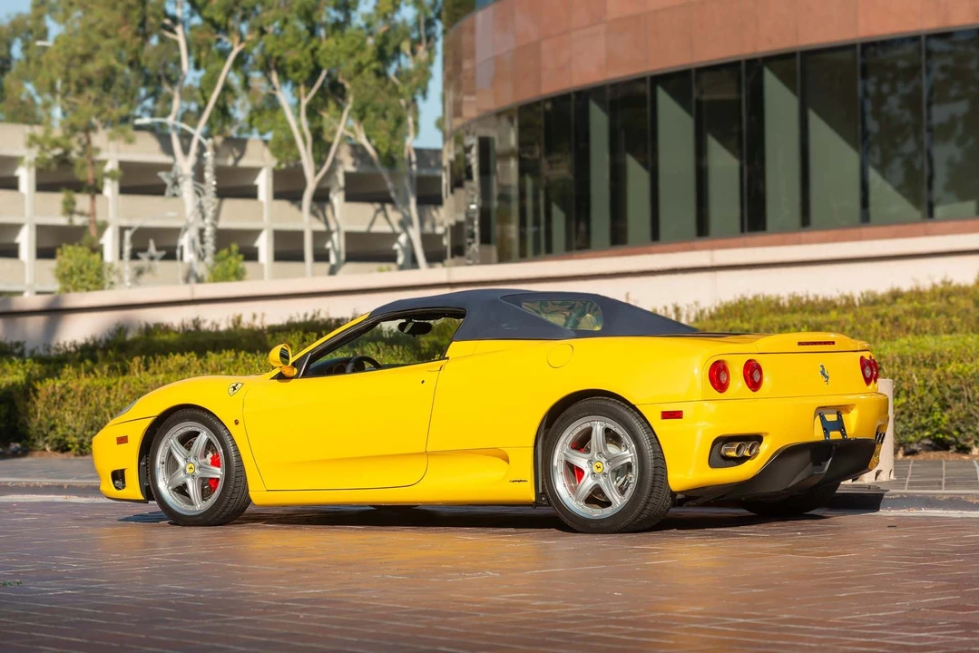 2001 Ferrari 360 Spider - Image 12 of 31