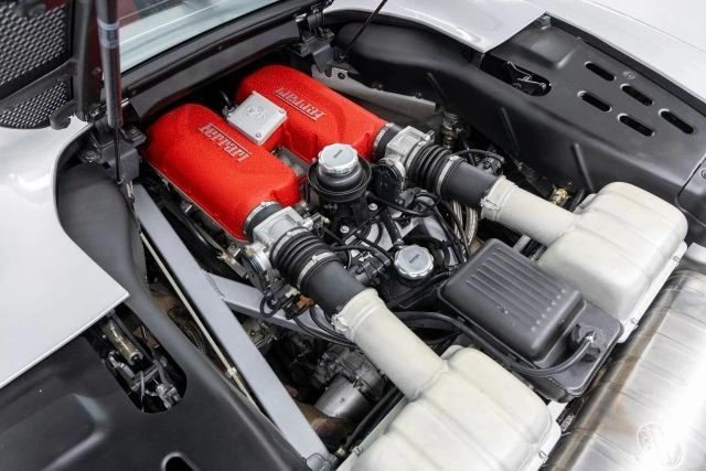 2001 Ferrari 360 Spider - Image 5 of 31