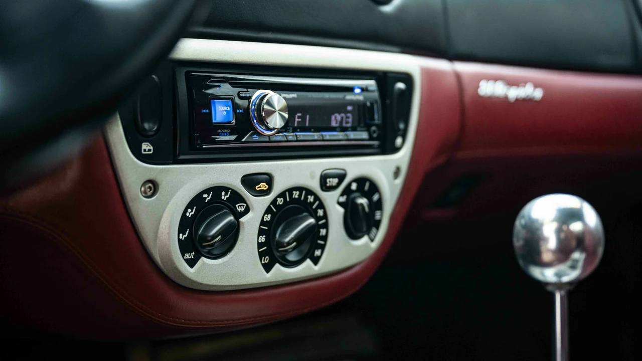 2001 Ferrari 360 Spider - Image 24 of 27