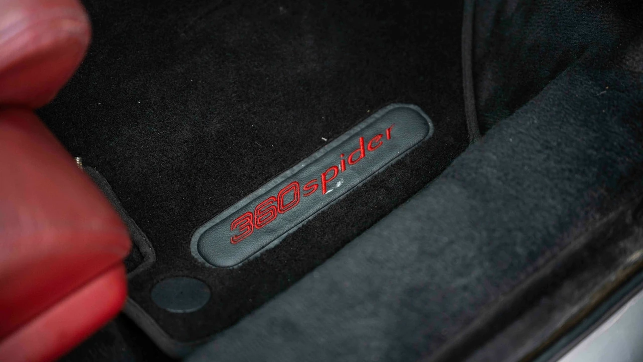 2001 Ferrari 360 Spider - Image 27 of 27