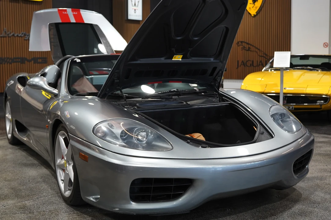 2001 Ferrari 360 Spider - Image 24 of 31