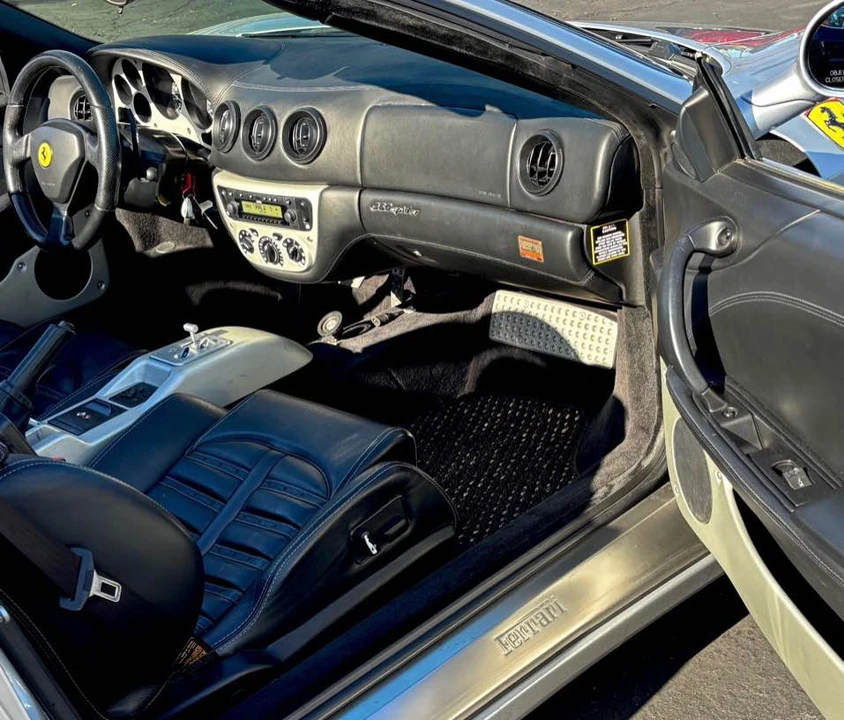 2001 Ferrari 360 Spider - Image 10 of 19