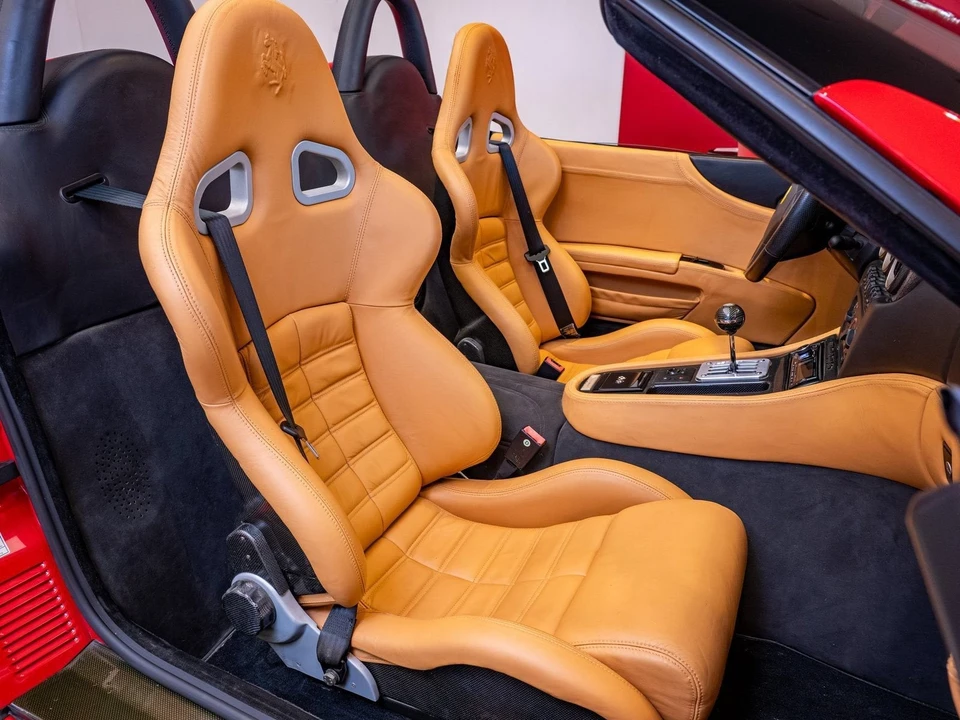 2001 Ferrari 550 Barchetta Pininfarina - Image 13 of 19