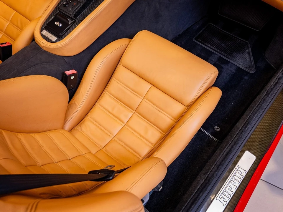 2001 Ferrari 550 Barchetta Pininfarina - Image 14 of 19