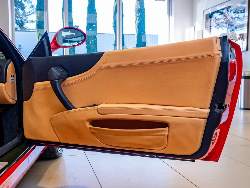 2001 Ferrari 550 Barchetta Pininfarina - Image 15 of 19
