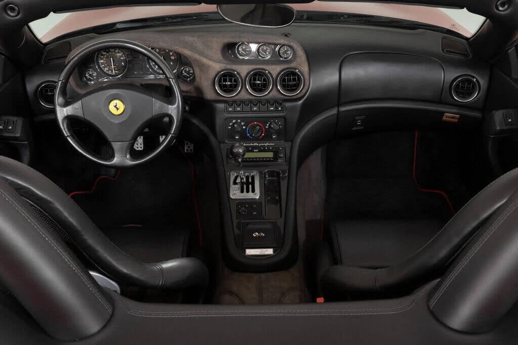 2001 Ferrari 550 Barchetta Pininfarina - Image 29 of 31