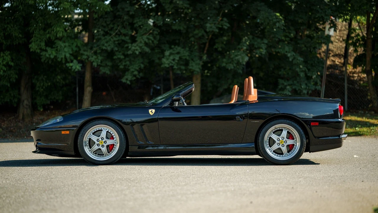 2001 Ferrari 550 Barchetta Pininfarina - Image 5 of 31