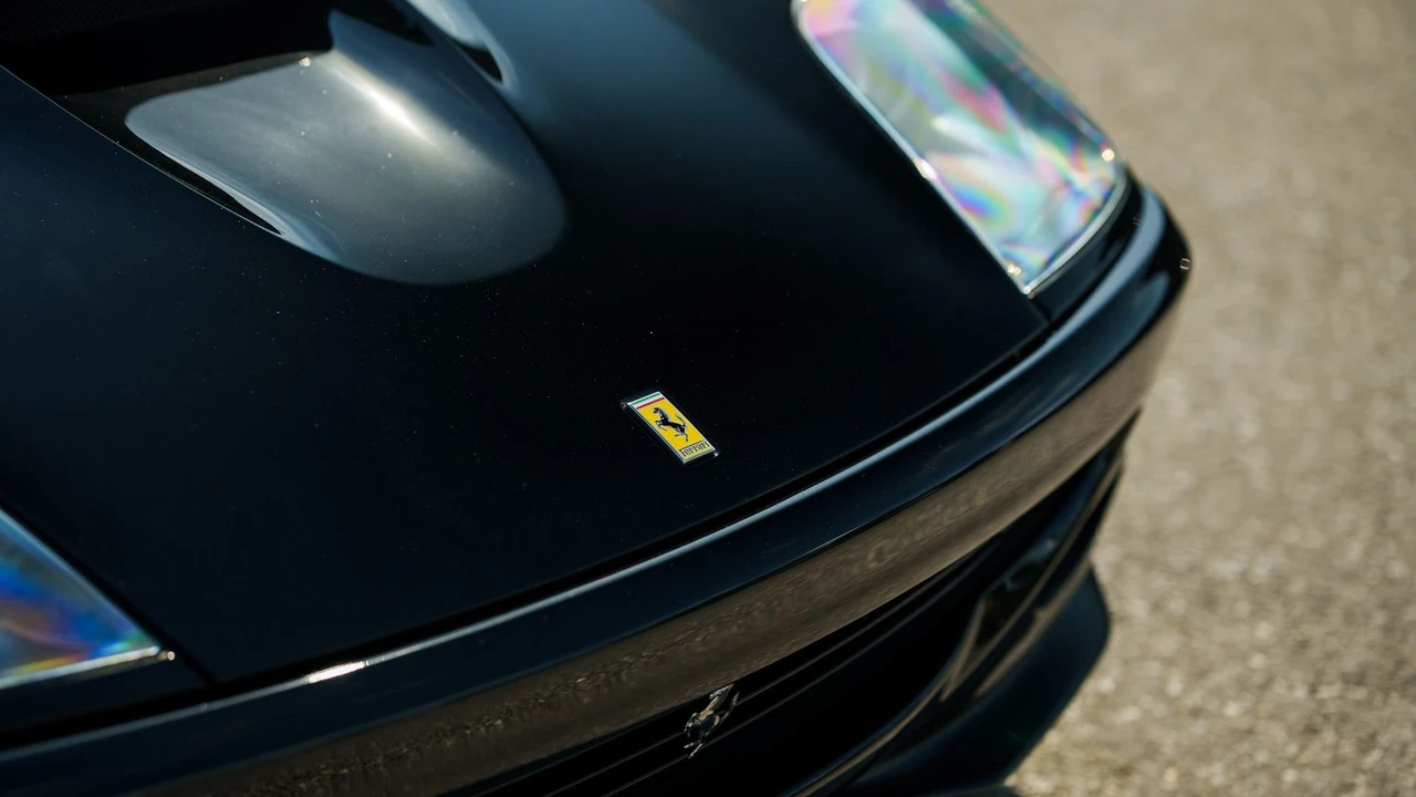 2001 Ferrari 550 Barchetta Pininfarina - Image 20 of 31