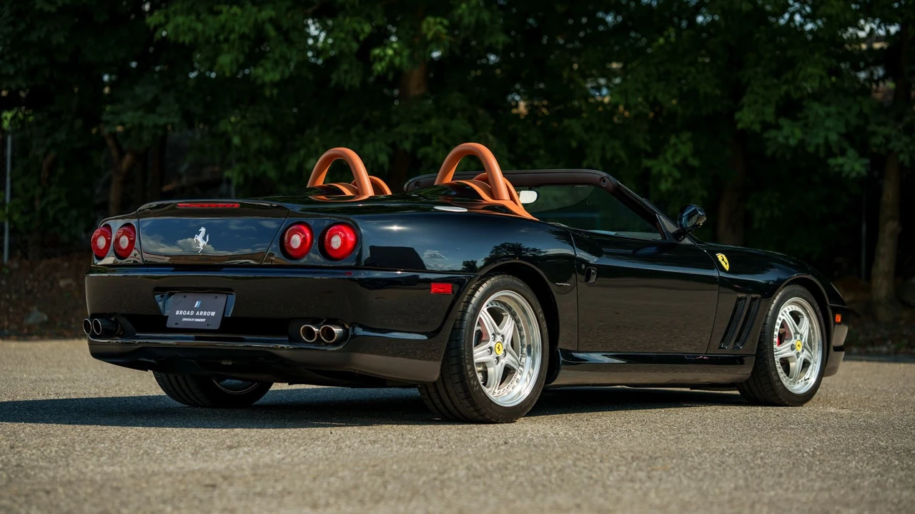 2001 Ferrari 550 Barchetta Pininfarina - Image 2 of 31