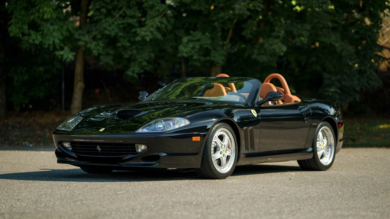 2001 Ferrari 550 Barchetta Pininfarina - Image 10 of 31