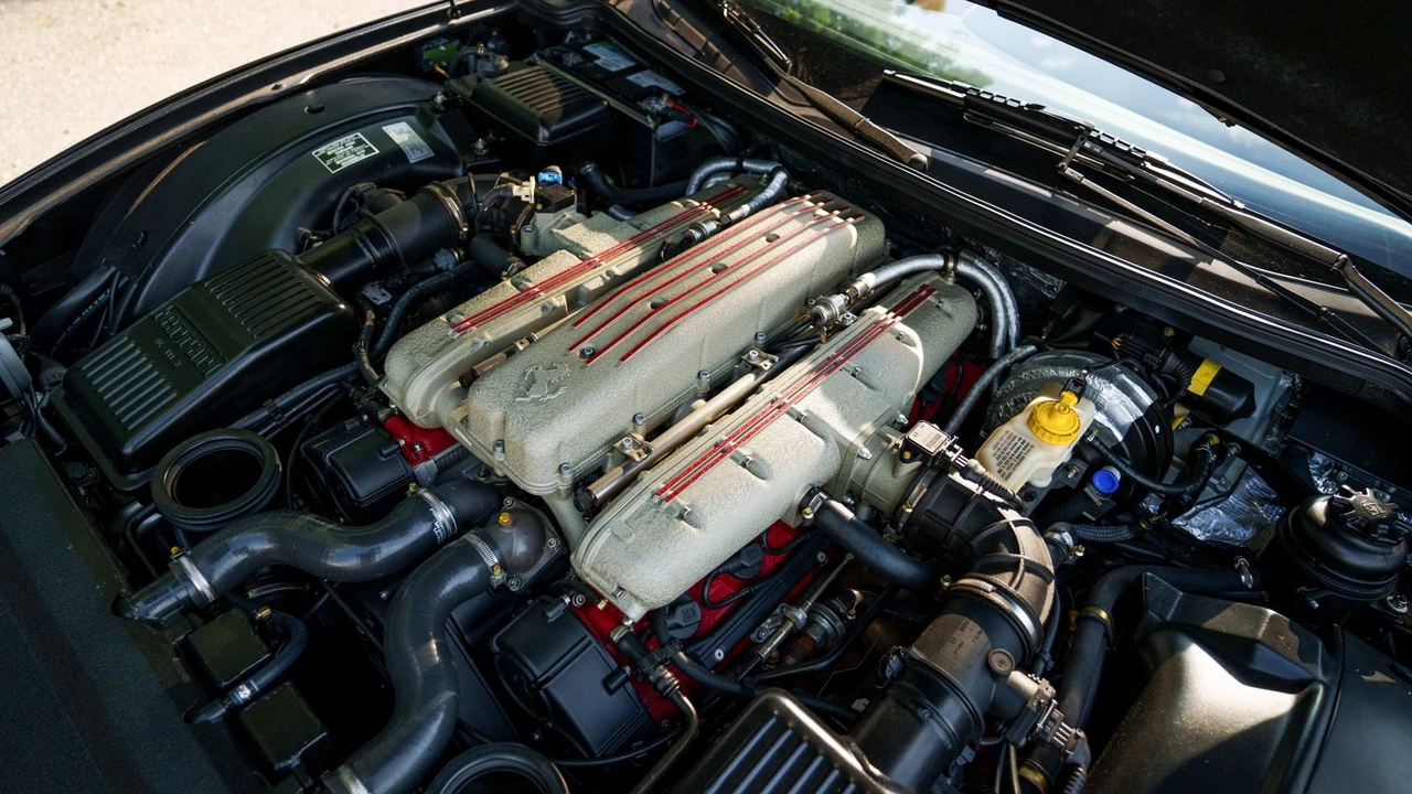 2001 Ferrari 550 Barchetta Pininfarina - Image 7 of 31