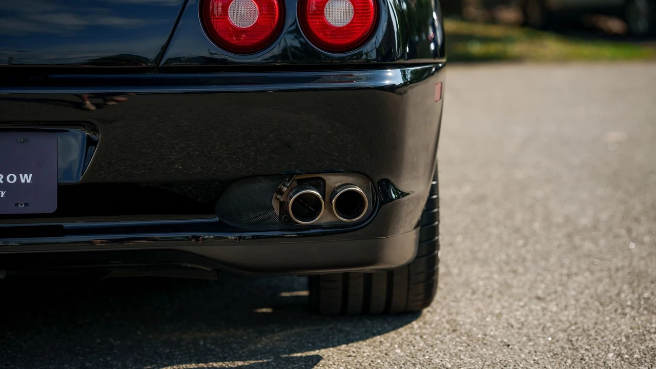 2001 Ferrari 550 Barchetta Pininfarina - Image 29 of 31