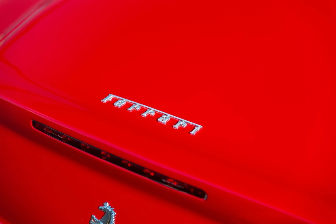 2001 Ferrari 550 Barchetta Pininfarina - Image 27 of 31