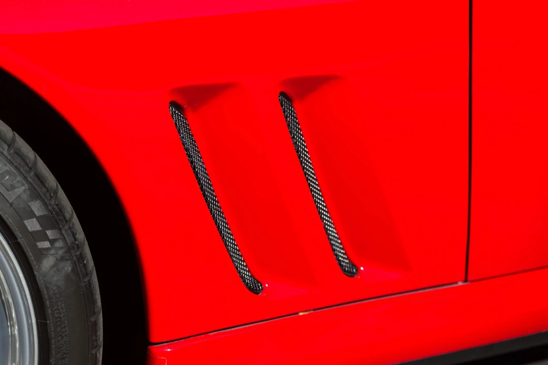 2001 Ferrari 550 Barchetta Pininfarina - Image 17 of 31