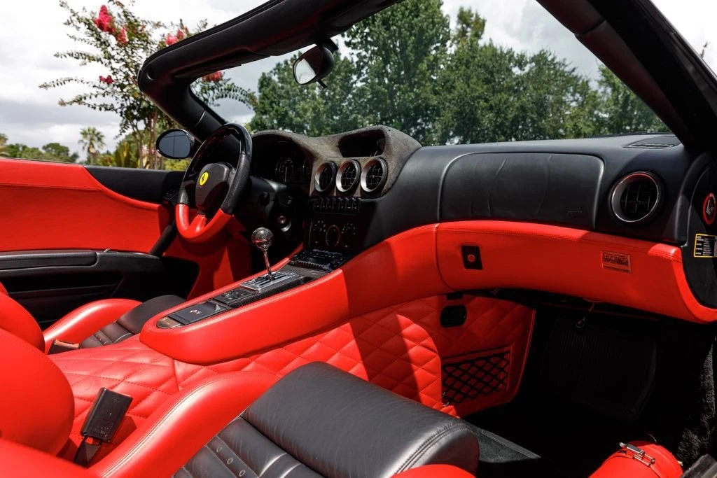 2001 Ferrari 550 Barchetta Pininfarina - Image 18 of 31