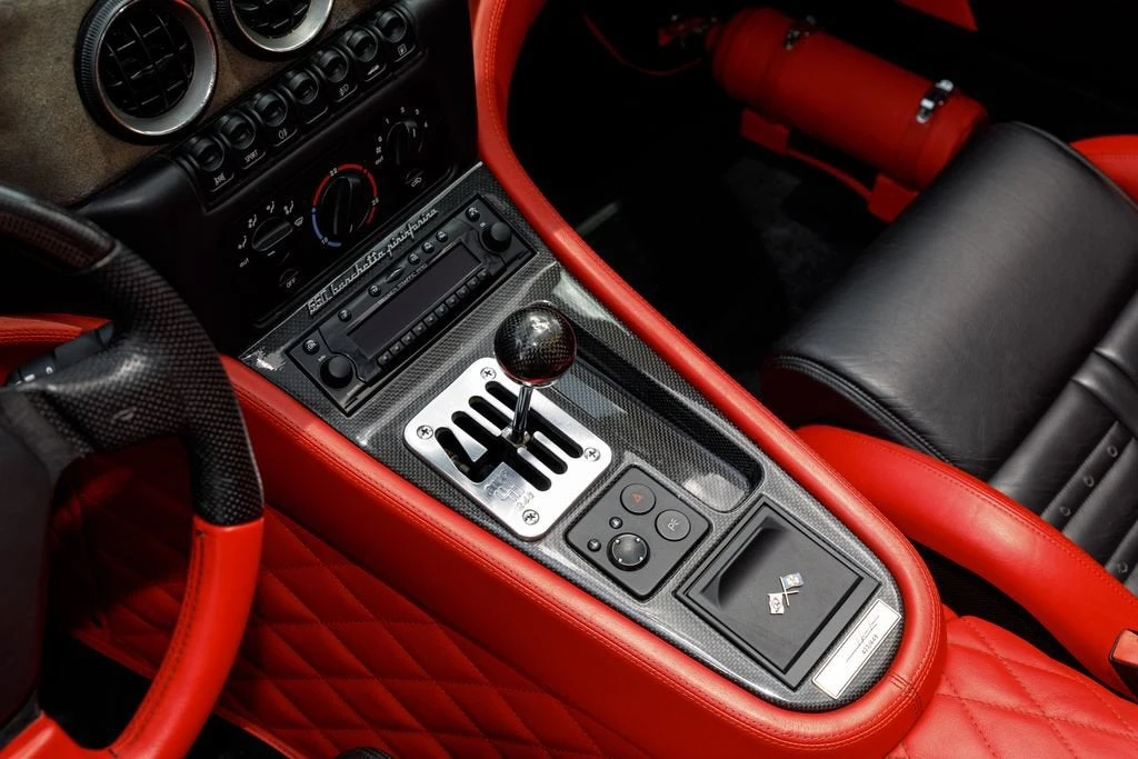 2001 Ferrari 550 Barchetta Pininfarina - Image 31 of 31